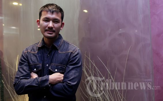 Ini Serunya Rio Dewanto Syuting di Paris
