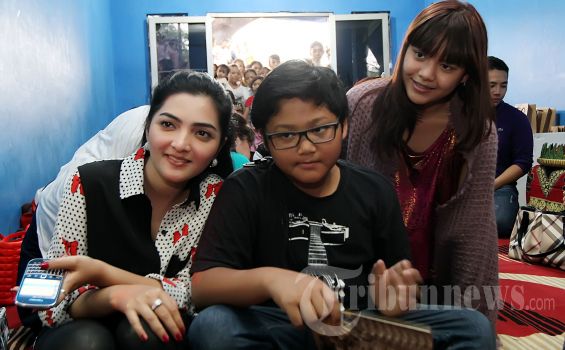Cara Ashanty Ajarkan Empati kepada Dua Anak Tirinya