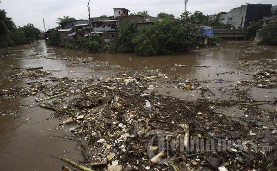 Jokowi Akui Sulit Sadarkan Warga yang Tinggal di Bantaran Kali