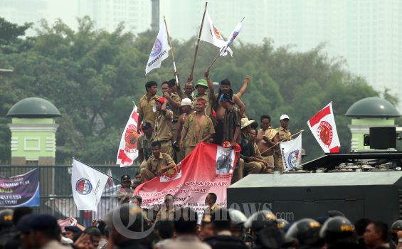 Ancam Kepung Istana, Perangkat Desa Diminta Tahan Diri