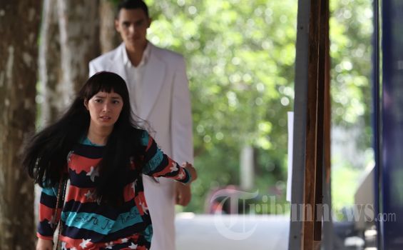 Rencana Pernikahan Tahun Depan Bingungkan Asmirandah