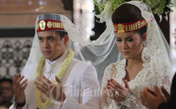 Ledekan Penghulu Saat Aufar Tampak Tegang Nikahi Olla Ramlan