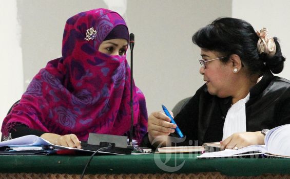 Neneng Mencret Berat, Vonis Batal Dibacakan