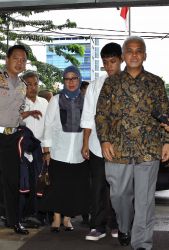 Tidak Ditahan, Rasyid Bisa Berpergian