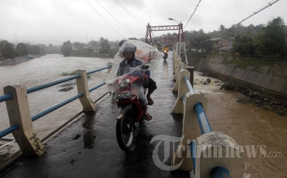 Tinggi Air di Katulampa 120 Cm dan Manggarai 900 Cm