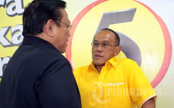 Ketua Umum Golkar Jenguk Rusli Zainal di Rutan KPK