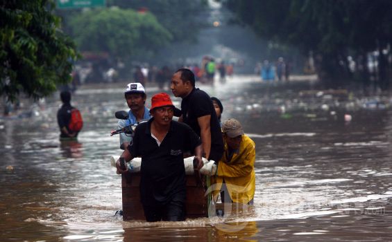 PB HMI dan IDI Buka Posko Korban Banjir Jakarta