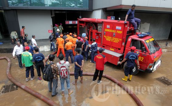 Jokowi: Keringkan Basement UOB Bisa Sampai 6 Hari