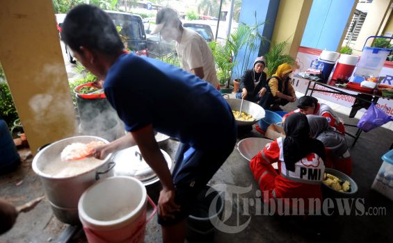 Hidayat: Parpol Jangan Dilarang Buka Posko Banjir