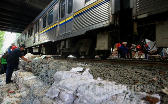 Perbaikan Tanggul di Latuharhary Belum Rampung 100 Persen