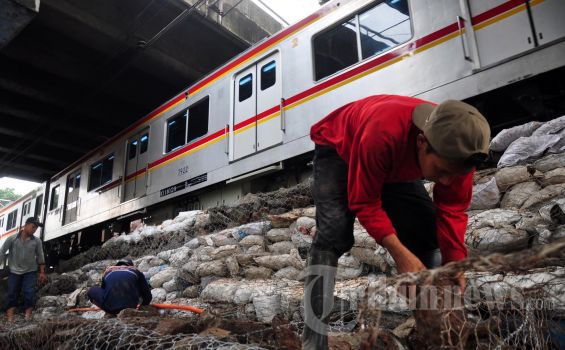 Pemerintah Wajib Menanggung Selisih Tarif Kereta