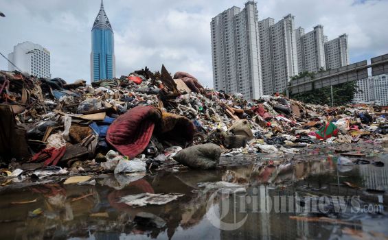 Sampah Banjir Capai 373 Ton Sehari