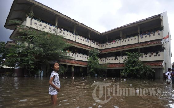 Langganan Banjir, SDN 03 Cililitan Berharap di Relokasi