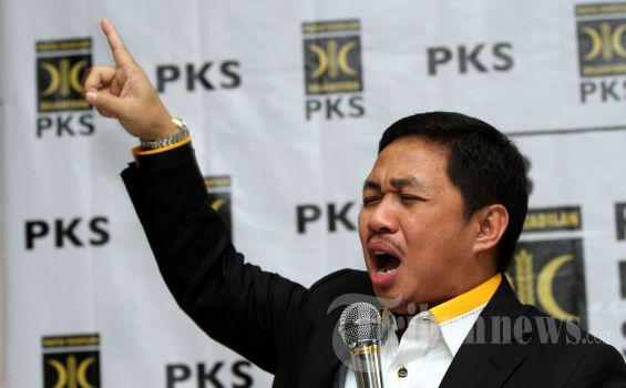 Luthfi Ditahan, PKS Keluar dari Koalisi ?