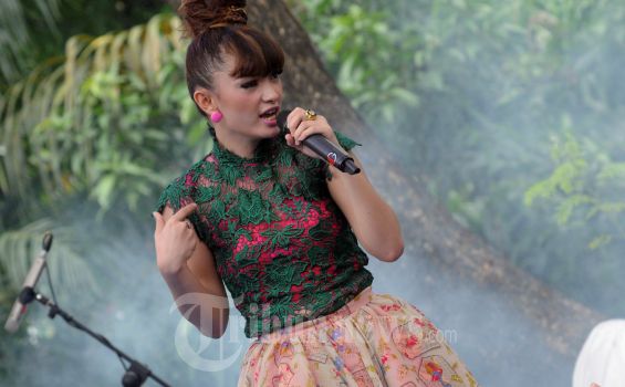 Zaskia Gotik Ogah Punya Pacar, Takut Ribet
