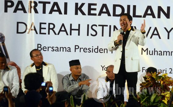 Minggu, Anis Matta Bakar Semangat Kader PKS Sulsel