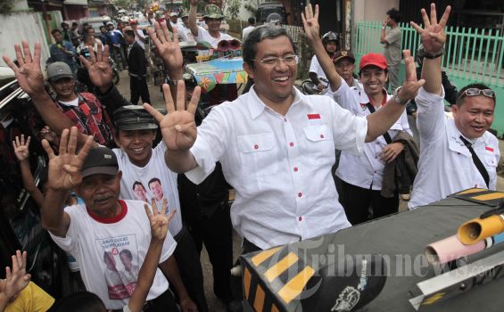 Aher Janjikan Bangun 20.000 Ruang Kelas Baru