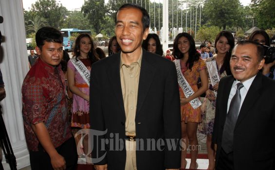 Jokowi Gelar Pelantikan, Wali Kota Jakarta Selatan Pilih Rapat