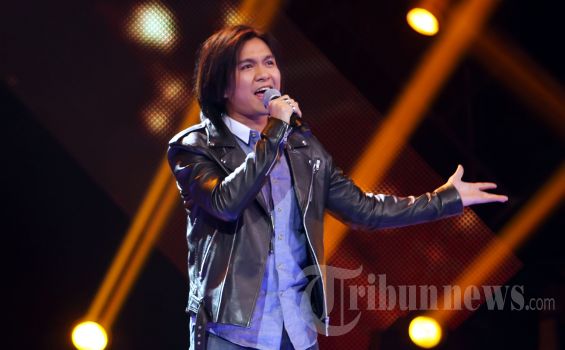 Ahmad Dhani Sarankan Alex Jangan Tiru Gaya Once