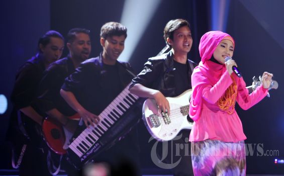 Malam Ini Fatin Bakal Goyang Lagi Gak Ya?