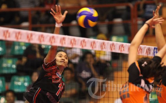 Putri Petrokimia Gilas Manokwari Varelia 3-0