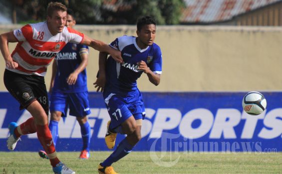 MU Tendang Gelandang Belanda