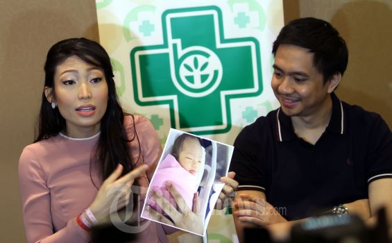 Ini Ungkapan Bahagia Ayu Dewi Keluar Rumah Sakit Setelah Melahirkan