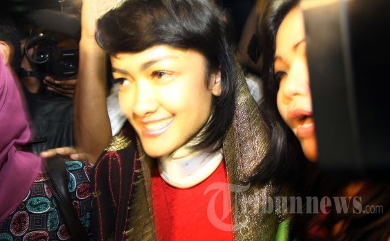 Julia Perez: Saya Siap, Serahkan Pada Allah