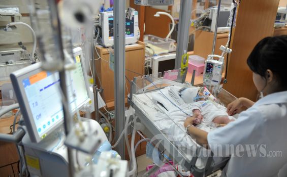 Penerapan Family Center Care Sehingga Orangtua Bisa Berpartisipasi Rawat Bayi yang Berada di NICU