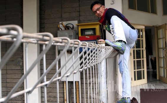 Isa Raja Bercerita Soal Cincin dan Antingnya