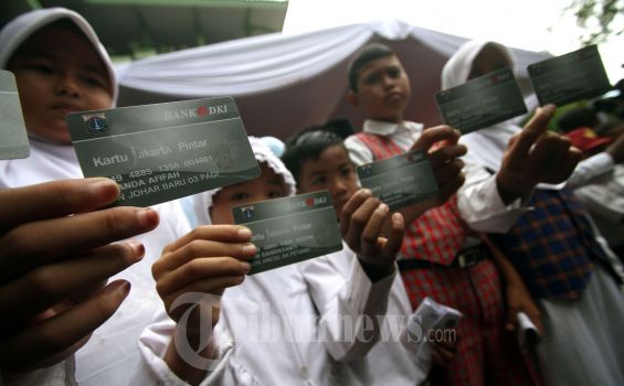 Dengan KJP, Siswa SD Ingin Beli Sepatu Baru