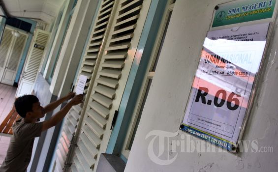 ICW Desak BPK Audit Keterlambatan Soal UN di 11 Provinsi