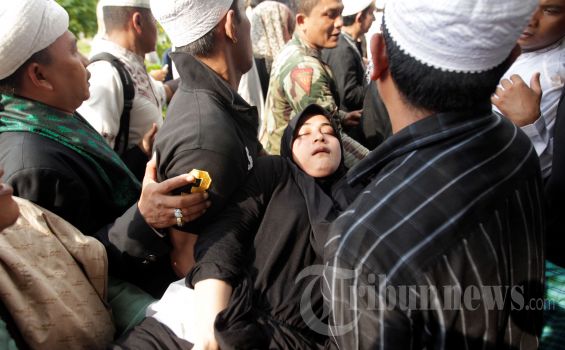 Sidik Lihat Luka Parah di Dada dan Kepala Uje Saat Mandikan Jenazah