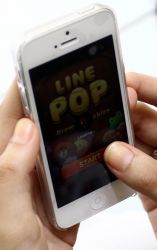 Main Gadget Berjam-jam Bisa Picu Neuropati