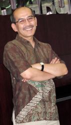 Faisal Basri: Hatta Rajasa Bohong