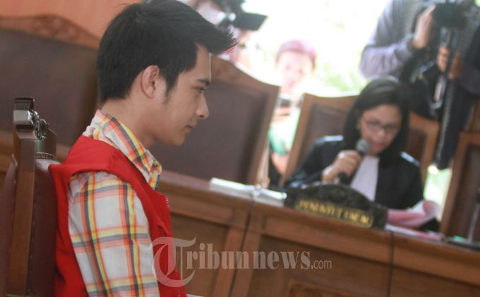 Eza Gionino Tak Takut Hukuman Dari Manusia