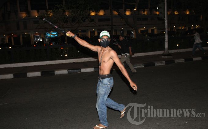 Makin Beringas, Mahasiswa UBK Rusak Mobil Kementerian Pertahanan