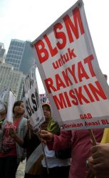 Kantor Pos Lapangan Banteng Hanya Bagikan 300 KPS