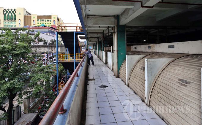 Kios Kosong Blog G Tanah Abang Dihuni Para
