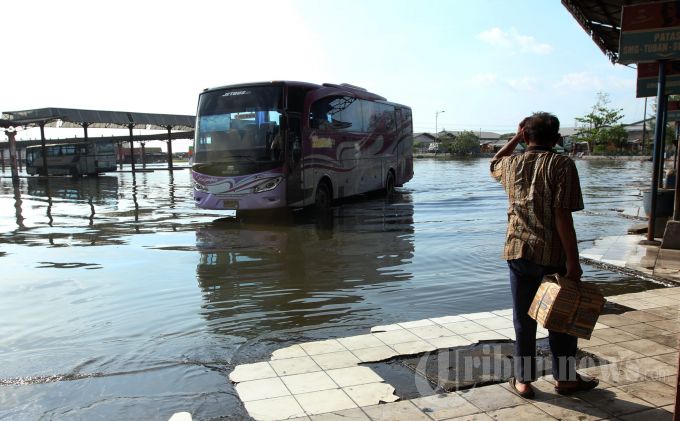 Petugas Dishub Menyamar Penumpang Awasi Tarif Bus Lebaran