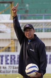 Persebaya LSI, RD Tinggal Teken di Persebaya