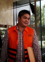 Informasi THR Anggota Komisi VII DPR Ada di BAP Simon Tanjaya