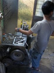 Waswas saat Lihat Patroli Polisi Lewat