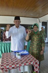 Gubernur Kaltim Salurkan Zakat Rp 50 Juta