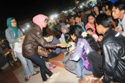 600 Kondom di Madiun Ludes Dalam 30 Menit oleh Waria