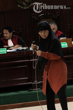 KPK Heran dengan Kesaksian Ibu Pur