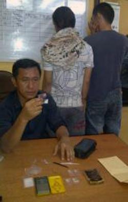 Waria Ini Nekat Jadi Kurir Sabu Demi Bantu Temannya