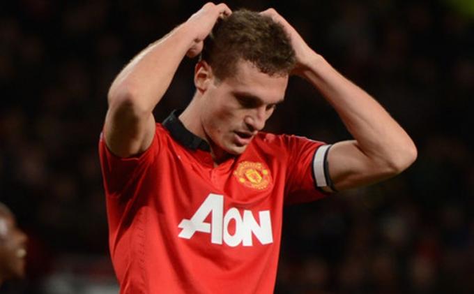 Vidic Dilarang Tampil di Tiga Pertandingan