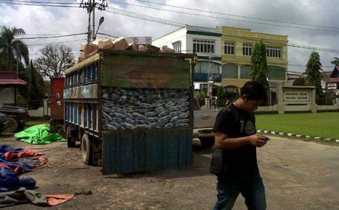 2 Truk Bermuatan Gula Diduga Ilegal Diamankan