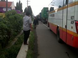 Jombang Banjir, Jalur Madiun -Surabaya Lumpuh